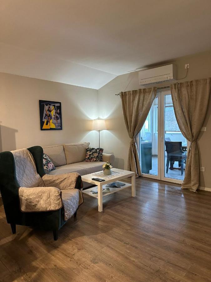 Apartman Lusy Tribunj  Exterior photo