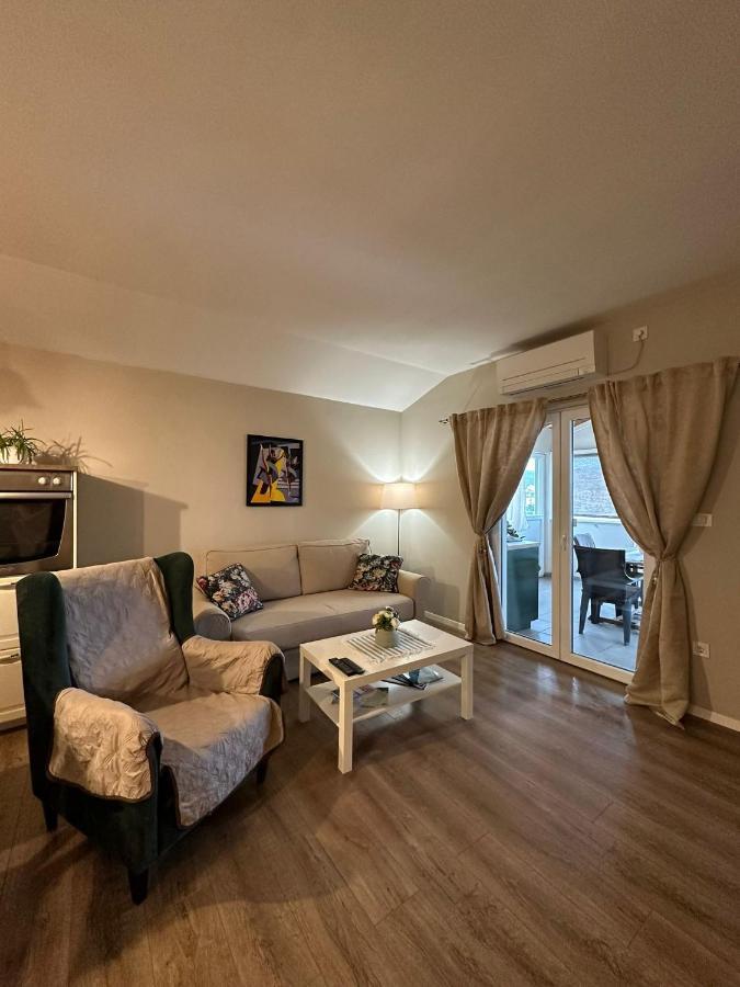 Apartman Lusy Tribunj  Exterior photo